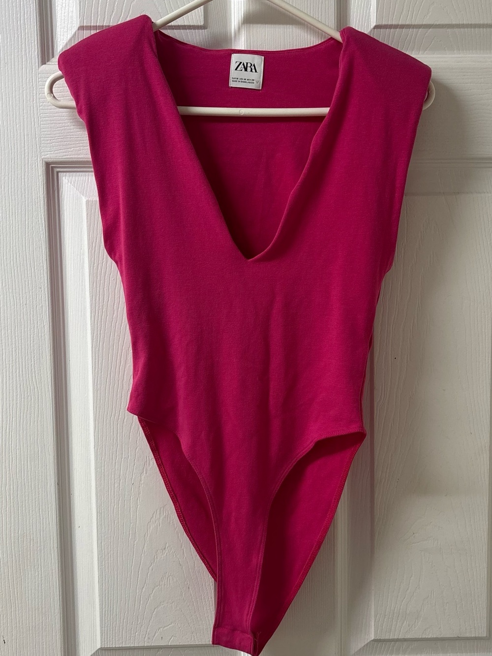 ZARA Fuchsia Hot Pink Party Chic V-Neck Body Suit with Shoulder Pads Size Medium